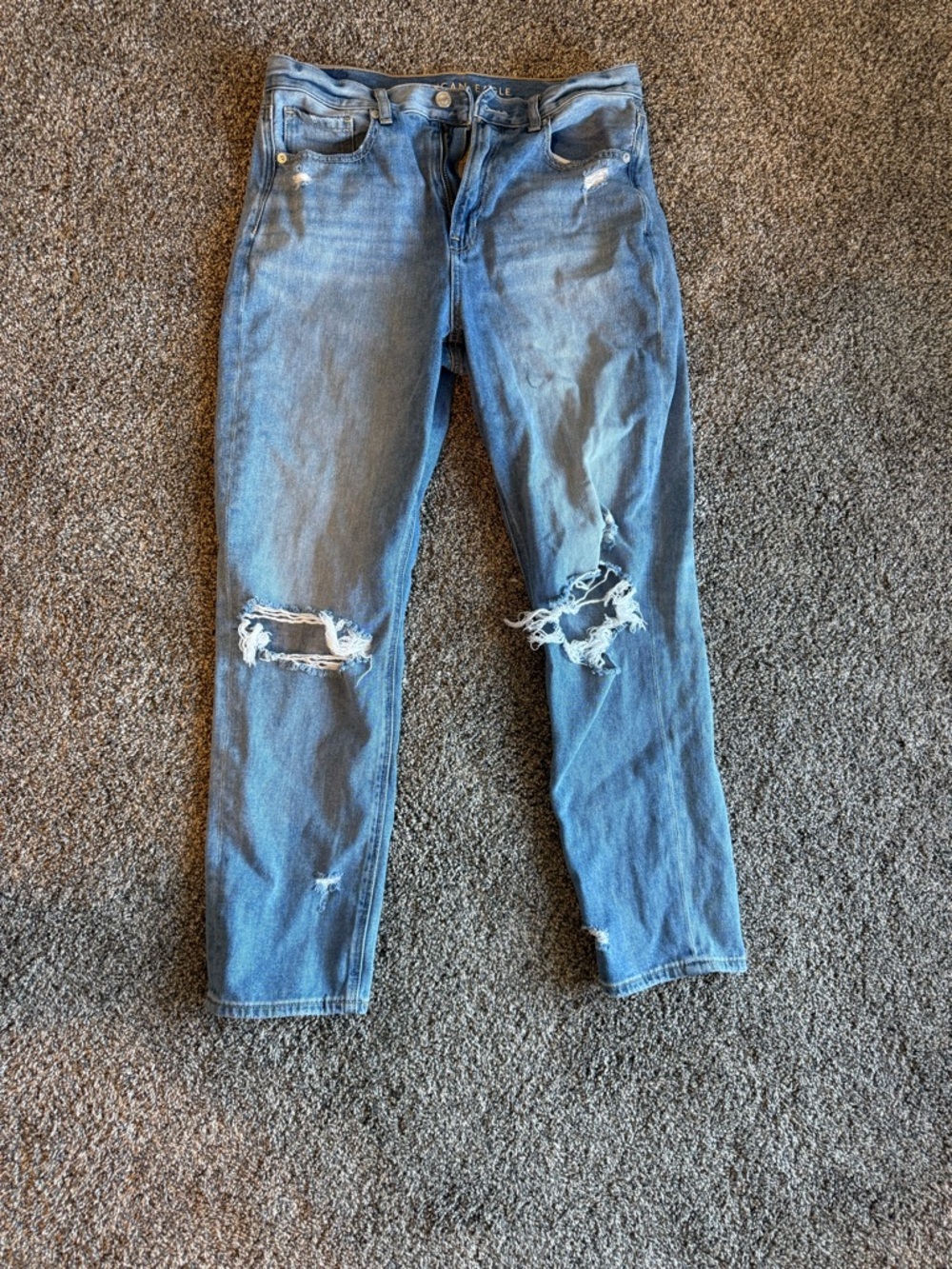 American Eagle Outfitters Light Blue Distressed Mom Jeans